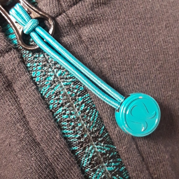 Lululemon dark gray scuba hoodie size 4 - Picture 7 of 7